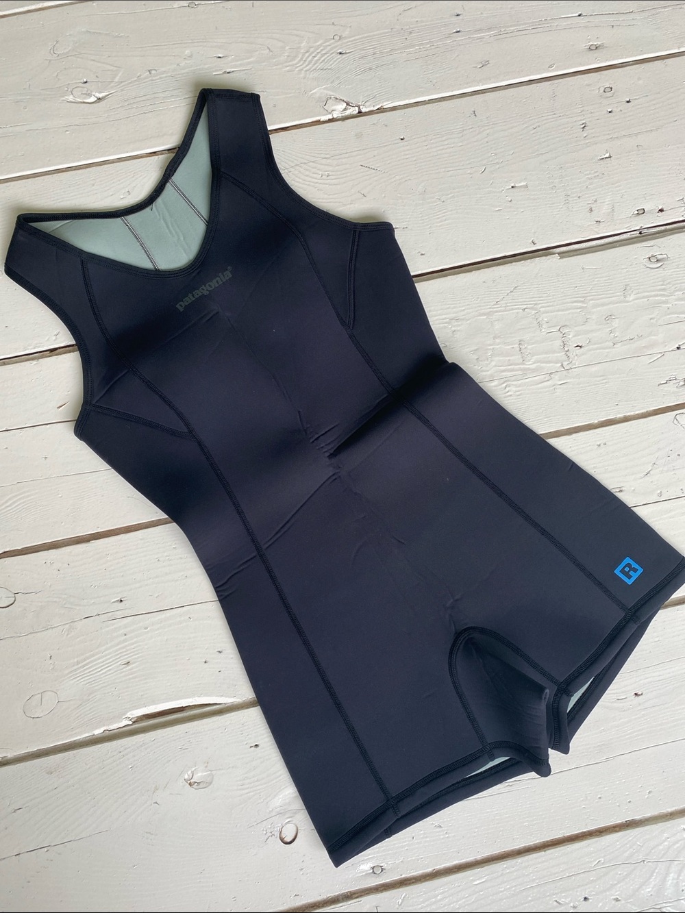 Patagonia Black / Aqua reversible Spring Jane Short Wetsuit